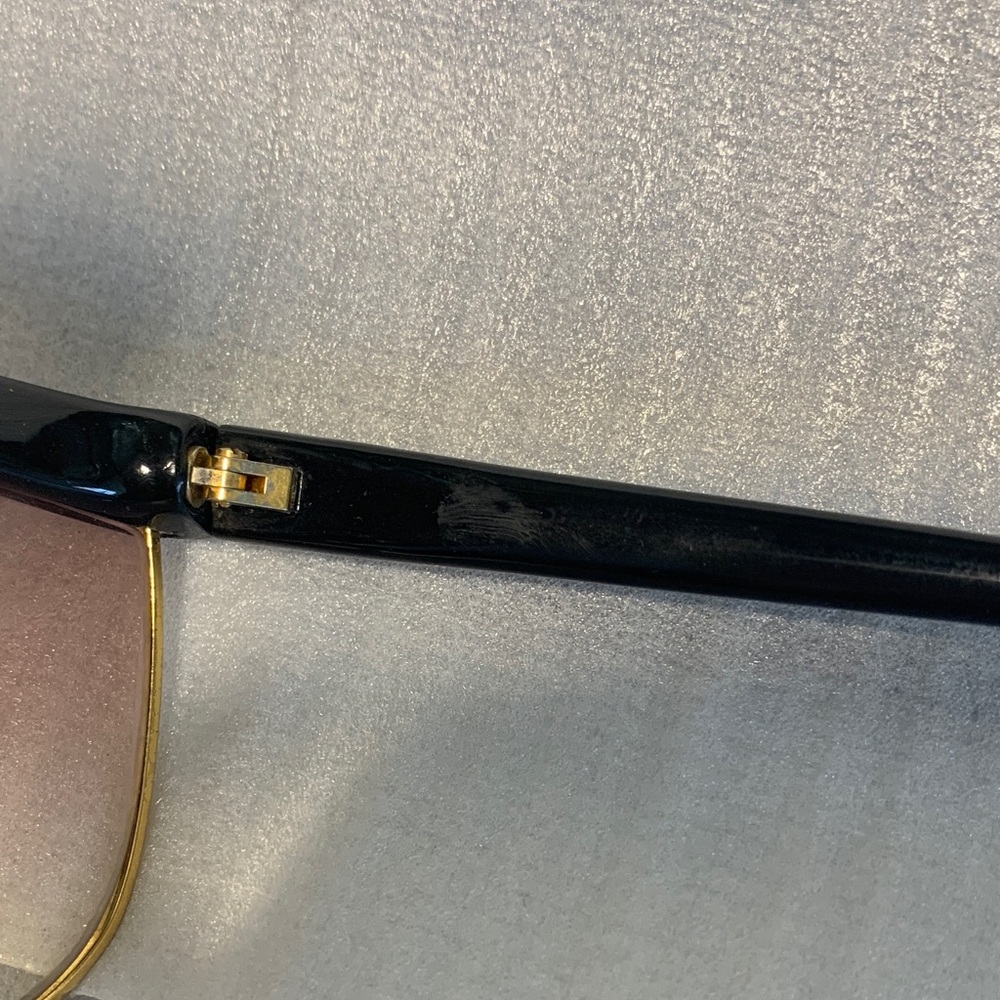 Vintage Laura Biagiotti P30 sunglasses - Picture 5 of 7